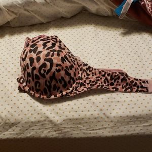 Victoria secret 34dd, pink 34dd